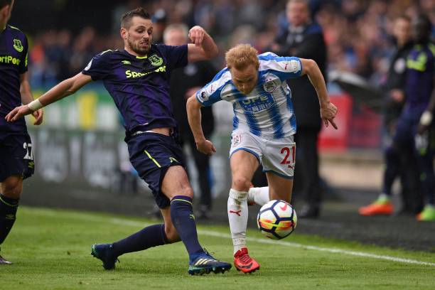 走上双赢互 走上双赢互